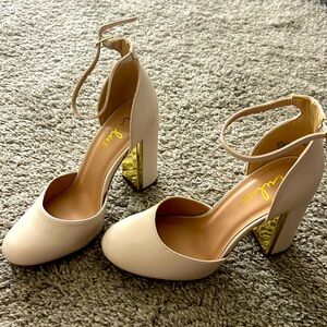 Lulu’s 4 inch heels